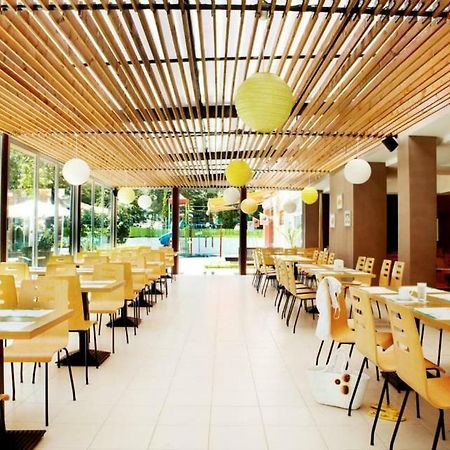 Green Park Hotel غولدن ساندز المظهر الخارجي الصورة