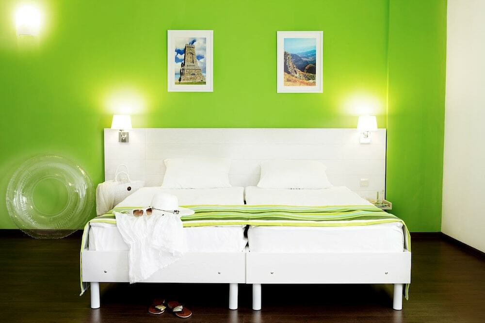 Green Park Hotel غولدن ساندز المظهر الخارجي الصورة